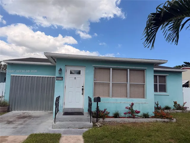2-bedroom home at 2319 Taft Street, Hollywood