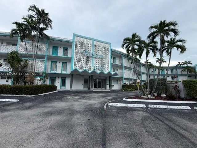 1-bedroom home at 2500 Diana Drive #308, Hallandale Beach