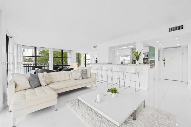 2-bedroom home at 800 Parkview Drive #221, Hallandale Beach