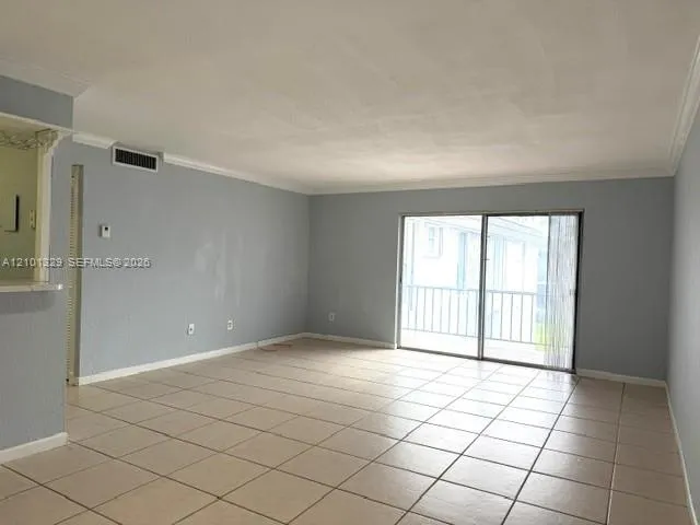 2-bedroom rental at 10391 N Kendall Drive #T5, Miami