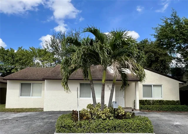 4-bedroom rental at 535 W 79th Place, Hialeah