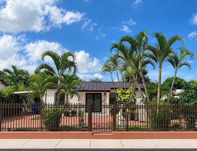 3-bedroom rental at 6811 SW 6th Street, Miami