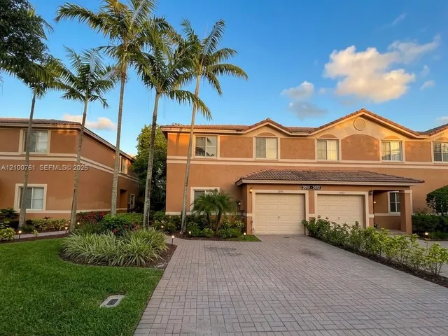 3-bedroom rental at 2090 NW 99th Way #0, Sunrise