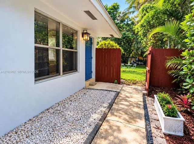 1-bedroom rental at 920 NE 40th Street #3, Oakland Park