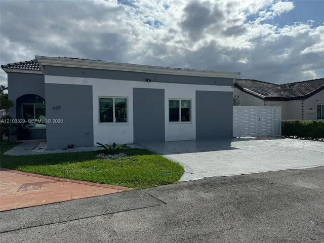3-bedroom rental at 667 NW 124th Avenue, Miami