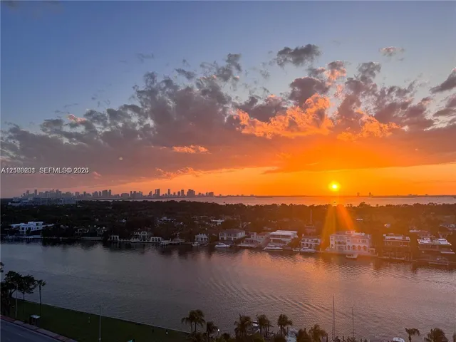1-bedroom rental at 5401 Collins Avenue #1229, Miami Beach