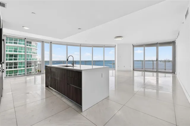 3-bedroom rental at 488 NE 18th Street #1815, Miami