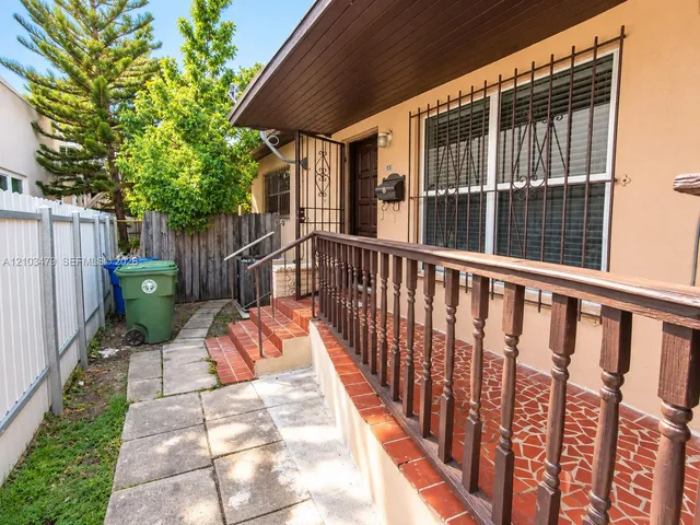 3-bedroom rental at 1516 SW 22nd Avenue #1516, Miami