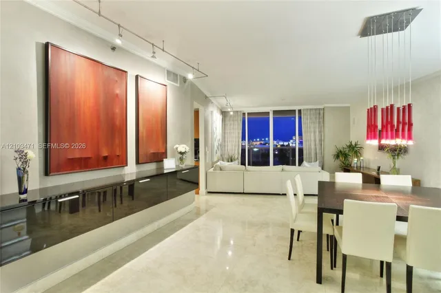 2-bedroom rental at 400 Alton Road #811, Miami Beach