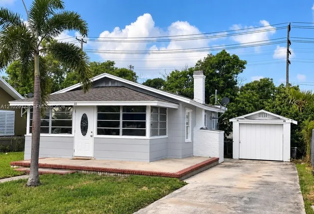 3-bedroom home at 111 S B Street, Lake Worth