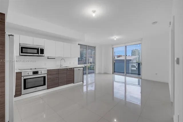 3-bedroom home at 1010 SW 2nd Avenue #1003, Miami