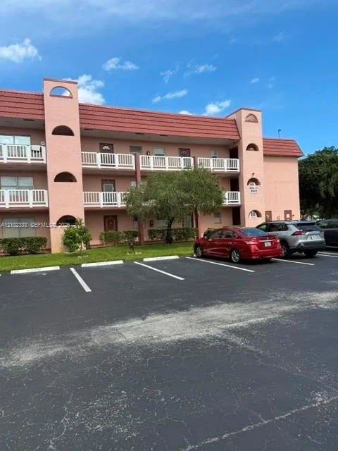 2-bedroom home at 9641 Sunrise Lakes Boulevard #111, Sunrise