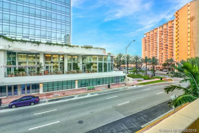 2-bedroom rental at 2924 Collins Avenue #201, Miami Beach
