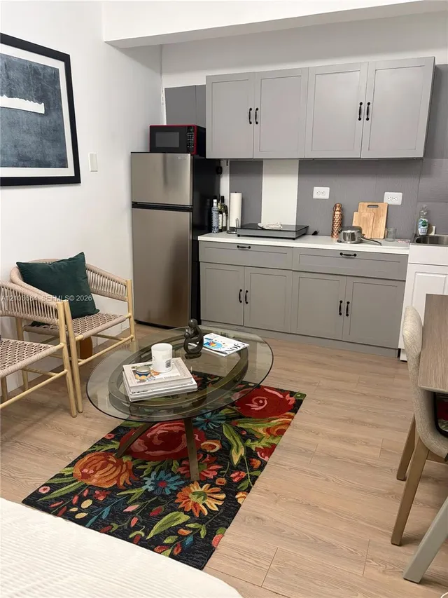 1-bedroom rental at 1101 NE 5th Street #2, Hallandale Beach