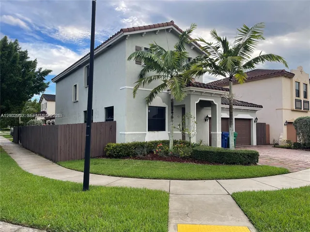 3-bedroom rental at 15382 SW 173rd Lane #15382, Miami