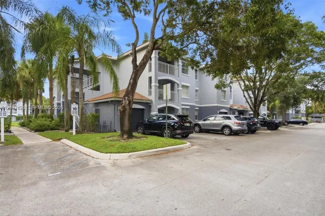 3-bedroom rental at 9615 NW 1st Court #10-302, Pembroke Pines