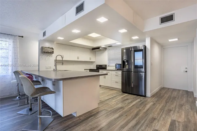 2-bedroom rental at 3951 NE 19th Road #1702, Pompano Beach