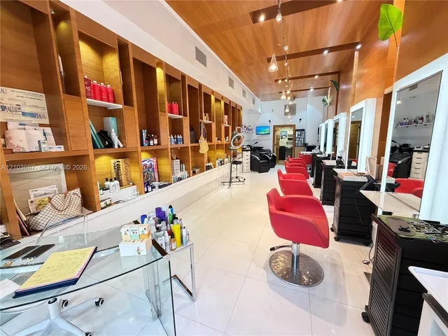 Commercial at 2400 E Las Olas Boulevard, Fort Lauderdale
