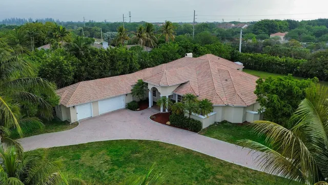 5-bedroom home at 11201 NW 14TH Street, Plantation