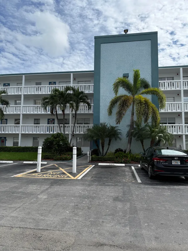 2-bedroom home at 1008 EXETER A, Boca Raton