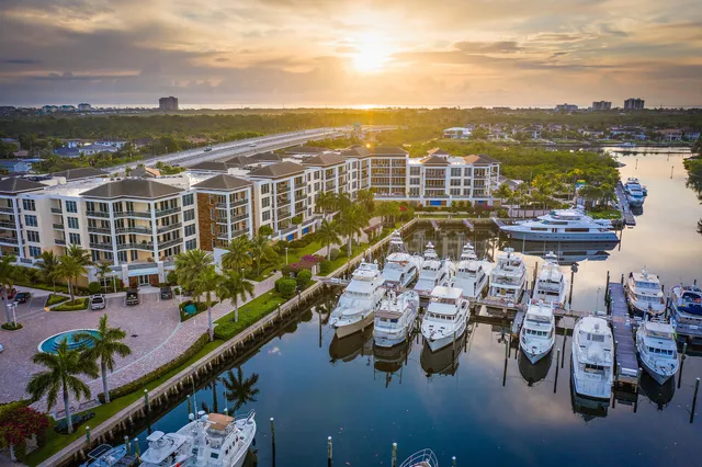 4-bedroom home at 2700 Donald Ross Road #303, Palm Beach Gardens