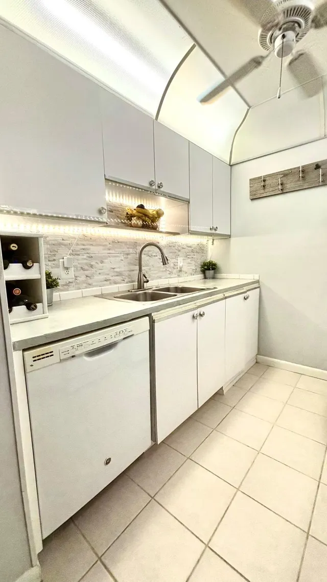 1-bedroom home at 2 NEWPORT A Drive #2, Deerfield Beach