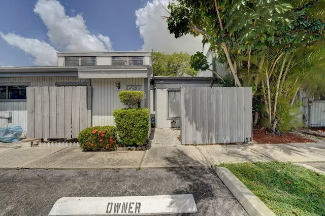 2-bedroom rental at 1737 NW 73RD Avenue #41, Plantation