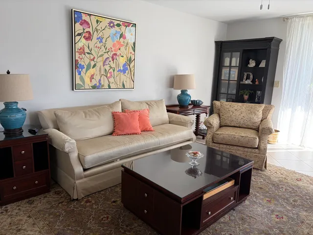 2-bedroom rental at 11811 Ave Of The PGA #3-1F, West Palm Beach