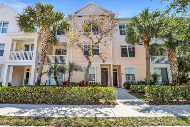 2-bedroom rental at 255 Murcia Drive #203, Jupiter