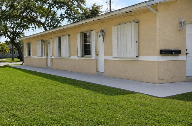 3-bedroom rental at 2302 Liberty Street, Hollywood