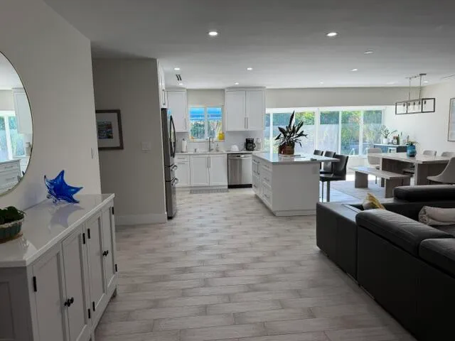 3-bedroom rental at 4600 NE 15th Avenue, Oakland Park