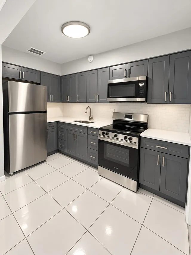 2-bedroom rental at 3604 Taylor Street #3, Hollywood