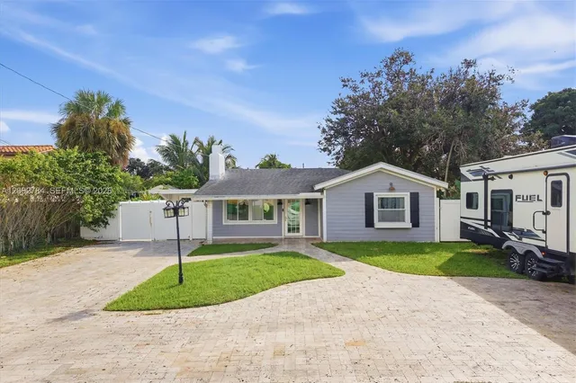 5-bedroom home at 4716 SW 34th Terrace, Fort Lauderdale