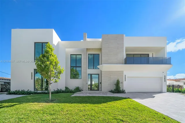 6-bedroom home at 2380 NE 196th Street, Miami