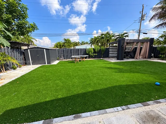 4-bedroom home at 6115 Southgate Boulevard, Margate
