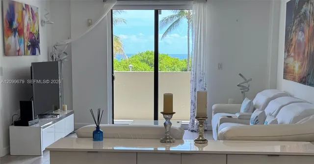 2-bedroom home at 1623 Collins Avenue #220, Miami Beach