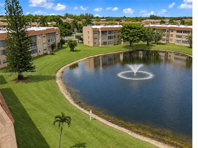 1-bedroom home at 9850 Sunrise Lakes Boulevard #108, Sunrise