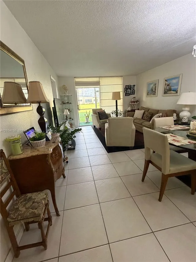 2-bedroom home at 8880 Sunrise Lakes Boulevard #101, Sunrise