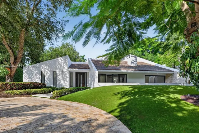 6-bedroom home at 7001 Robles Street, Coral Gables