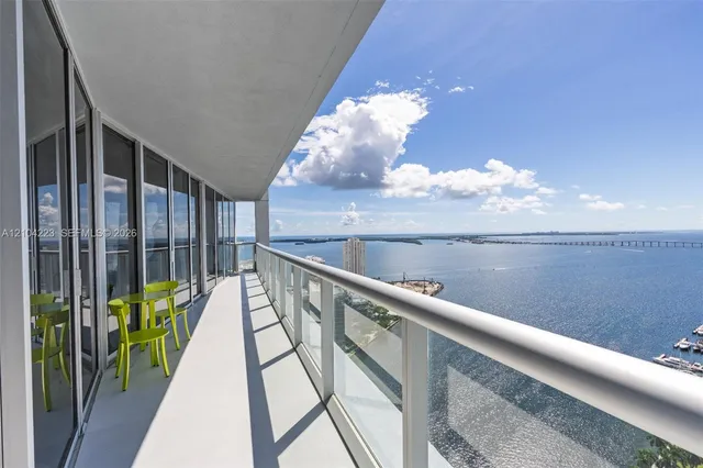3-bedroom home at 495 Brickell Avenue #3401, Miami