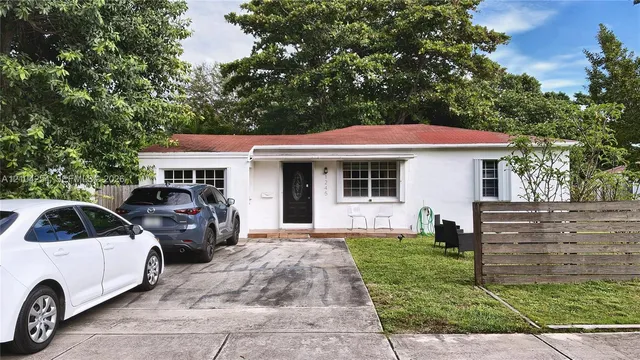 4-bedroom home at 1245 NE 133rd Street, North Miami