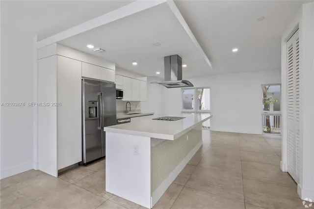 3-bedroom rental at 434 SW 10th Street #b, Miami