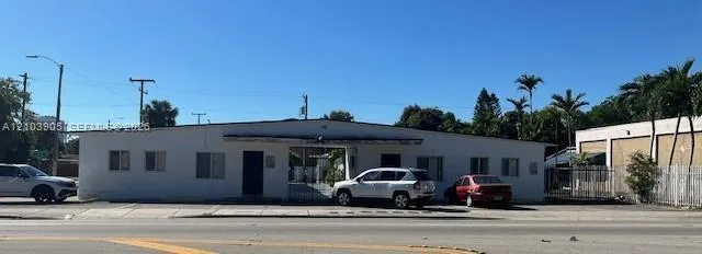 2-bedroom rental at 2900 W Flagler Street #11, Miami