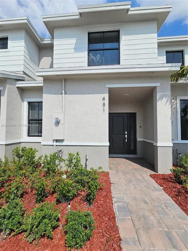 3-bedroom rental at 481 NE 15th Street, Florida City