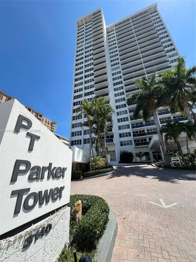 1-bedroom rental at 3140 S Ocean Drive #303, Hallandale Beach
