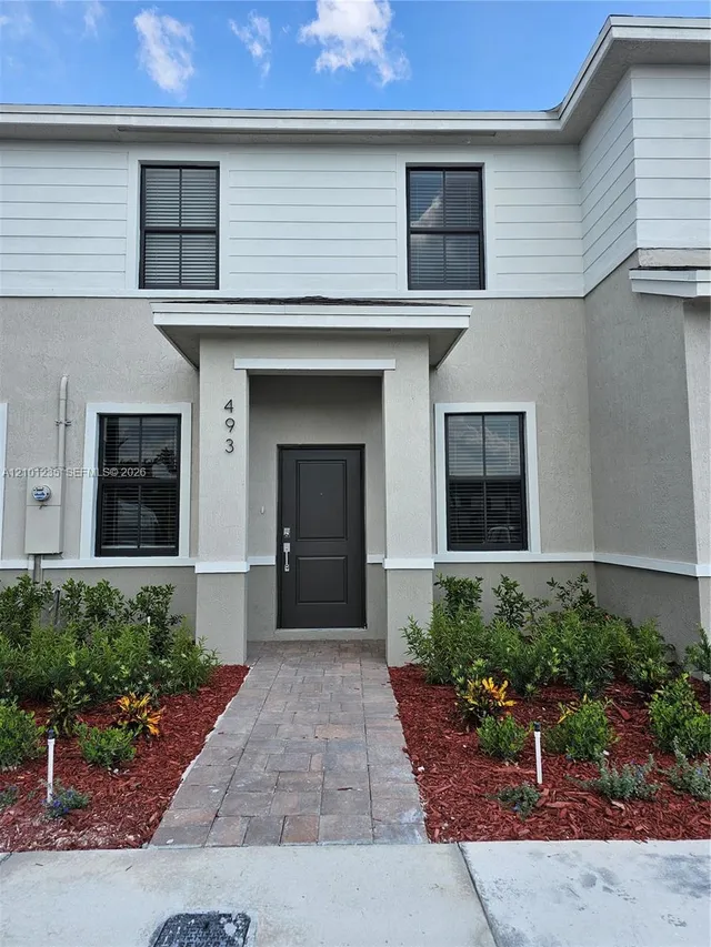 3-bedroom rental at 493 NE 15th Street, Florida City