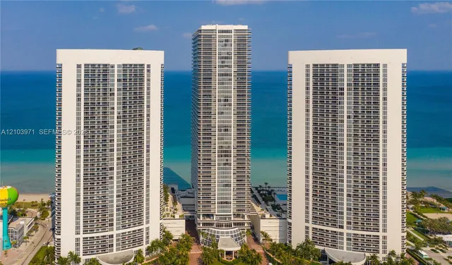 3-bedroom rental at 1830 S Ocean Drive #2104, Hallandale Beach