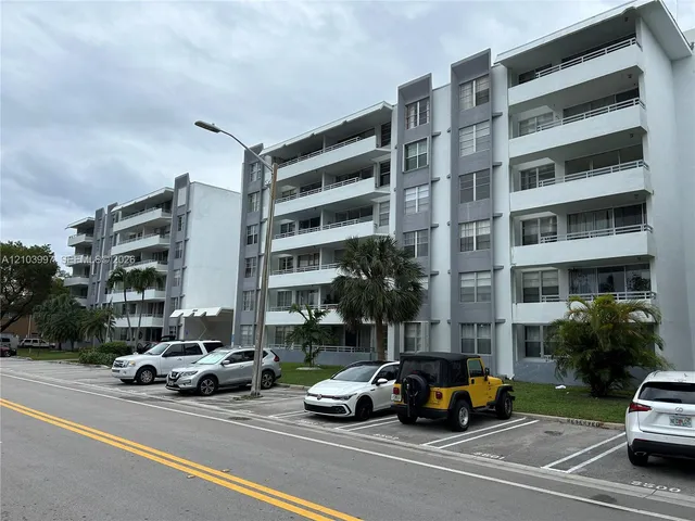 1-bedroom rental at 1080 94th Street #501, Bay Harbor Islands
