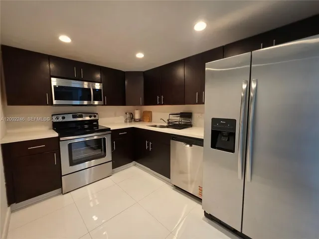 1-bedroom rental at 1200 NE Miami Gardens Drive #1003W, Miami