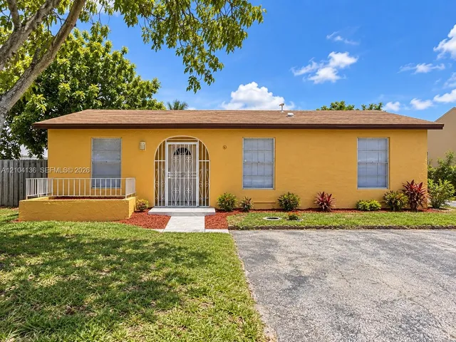 3-bedroom rental at 3019 NW 204th Terrace #3019, Miami Gardens